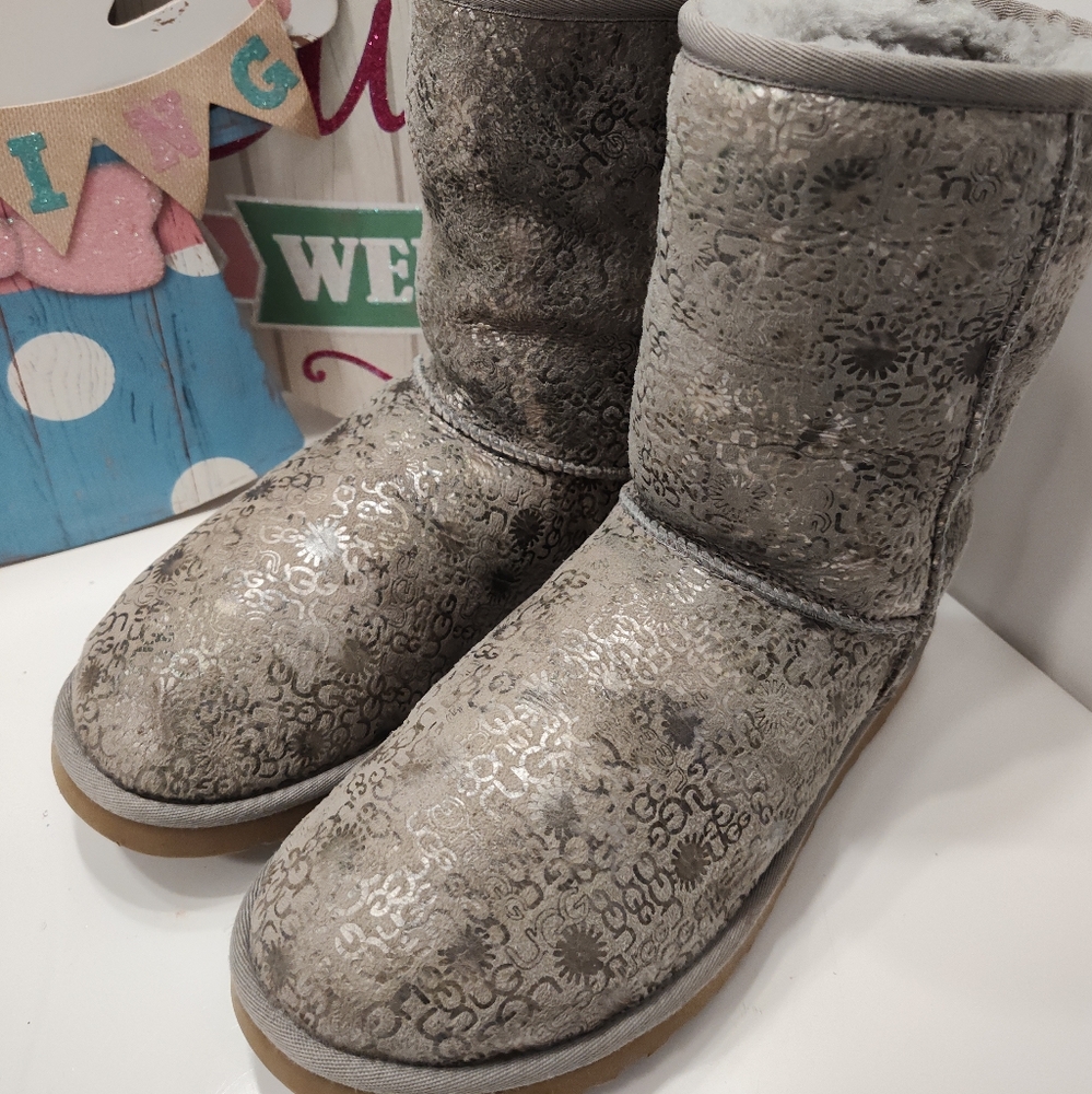 Rare Vintage Y2K UGG Australia Mid Calf Signature Monogram Suede Boots, 9 - Picture 4 of 16